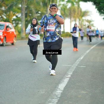 Runner Photo 7761948