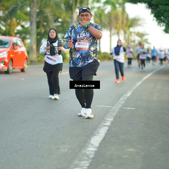 Runner Photo 7761950