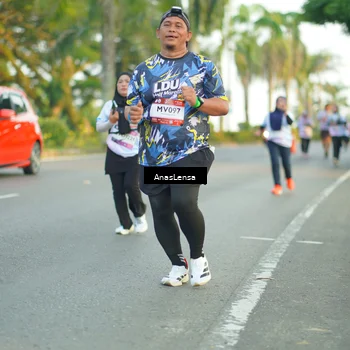 Runner Photo 7761964