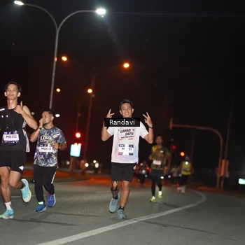 Runner Photo 7761977