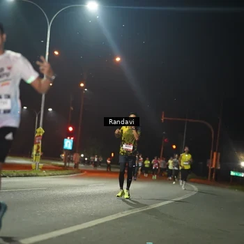 Runner Photo 7761993