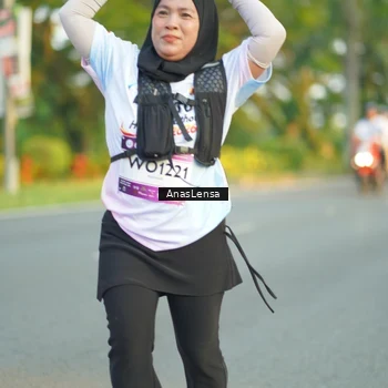 Runner Photo 7762004