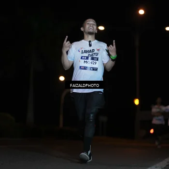 Runner Photo 7762007
