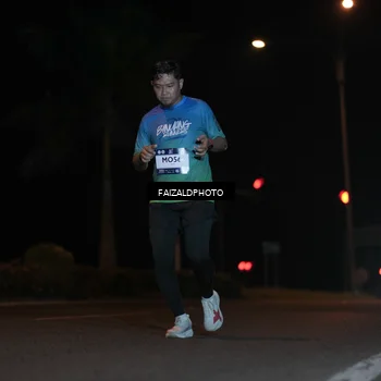 Runner Photo 7762013