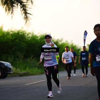 Runner Photo 7762030