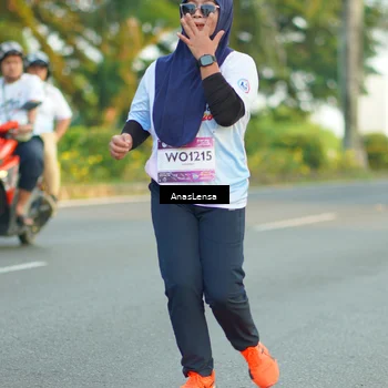 Runner Photo 7762037