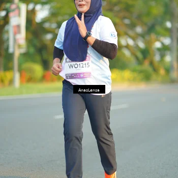 Runner Photo 7762042
