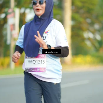 Runner Photo 7762050