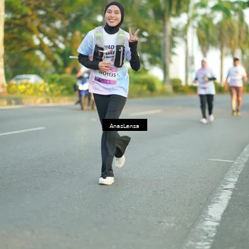 Runner Photo 7762070