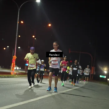 Runner Photo 7762072