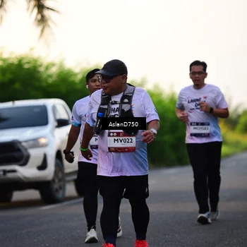Runner Photo 7762095
