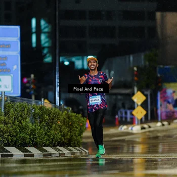 Runner Photo 7762120