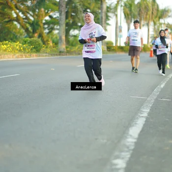 Runner Photo 7762125
