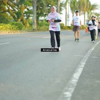 Runner Photo 7762126
