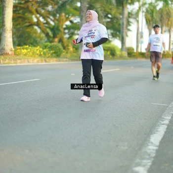 Runner Photo 7762137