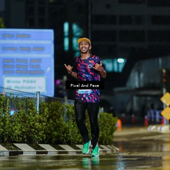 Runner Photo 7762170