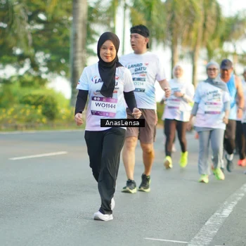 Runner Photo 7762174