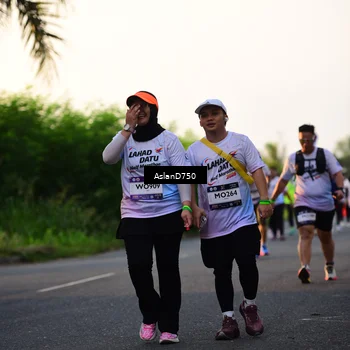 Runner Photo 7762178