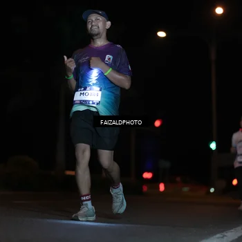 Runner Photo 7762200