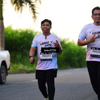 Runner Photo 7762244