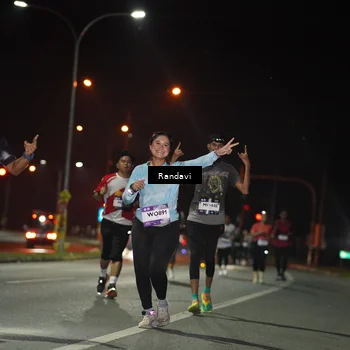 Runner Photo 7762253