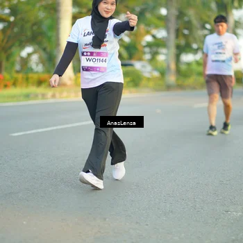 Runner Photo 7762282