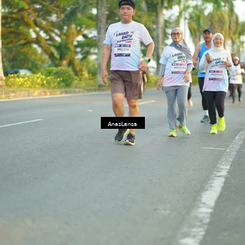 Runner Photo 7762299