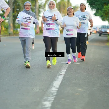 Runner Photo 7762301