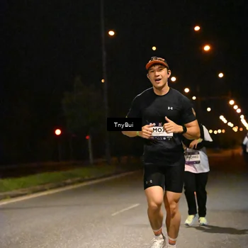 Runner Photo 7762334