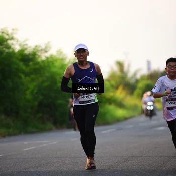 Runner Photo 7762376