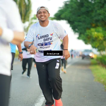 Runner Photo 7762436