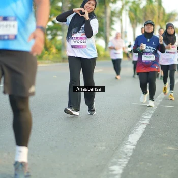 Runner Photo 7762458