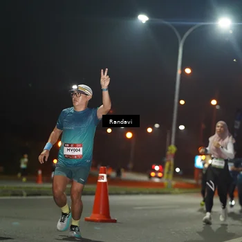 Runner Photo 7762548