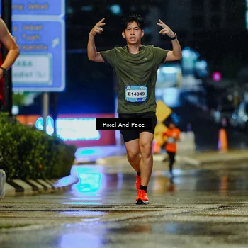 Runner Photo 7762666