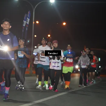 Runner Photo 7762739