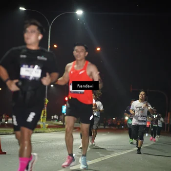 Runner Photo 7762762