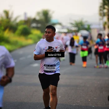 Runner Photo 7762785