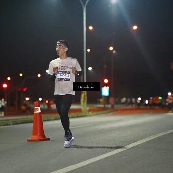 Runner Photo 7762799