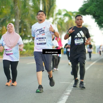 Runner Photo 7762805