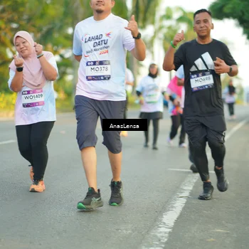 Runner Photo 7762811