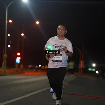 Runner Photo 7762813