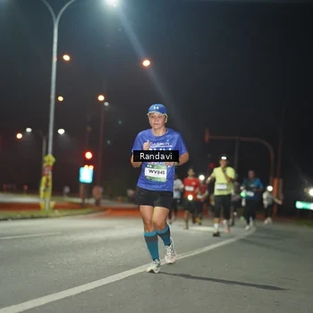 Runner Photo 7762837