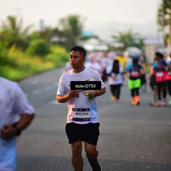 Runner Photo 7762842