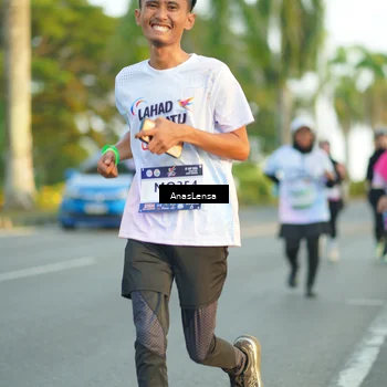 Runner Photo 7762850