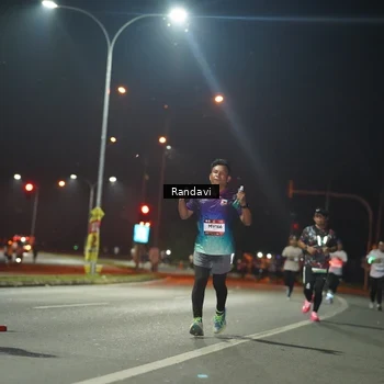 Runner Photo 7762881
