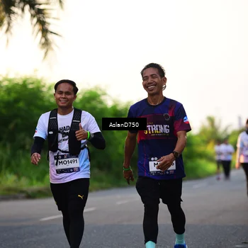 Runner Photo 7762908