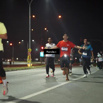 Runner Photo 7762919