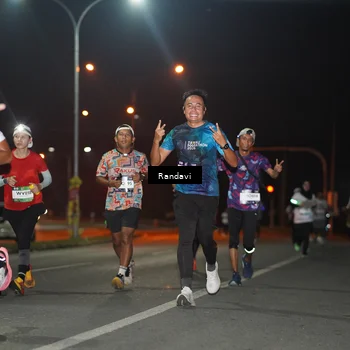 Runner Photo 7762976