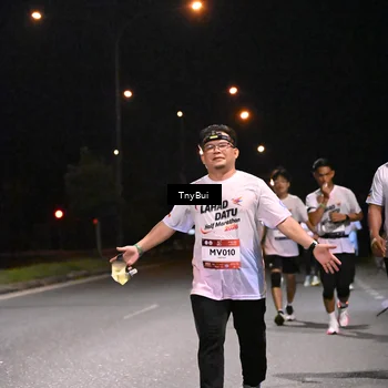 Runner Photo 7762987