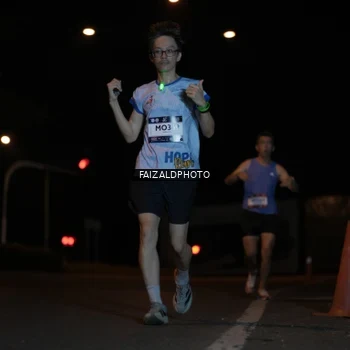 Runner Photo 7763013